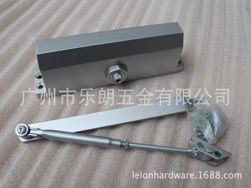 90度定位闭门器哪家好？